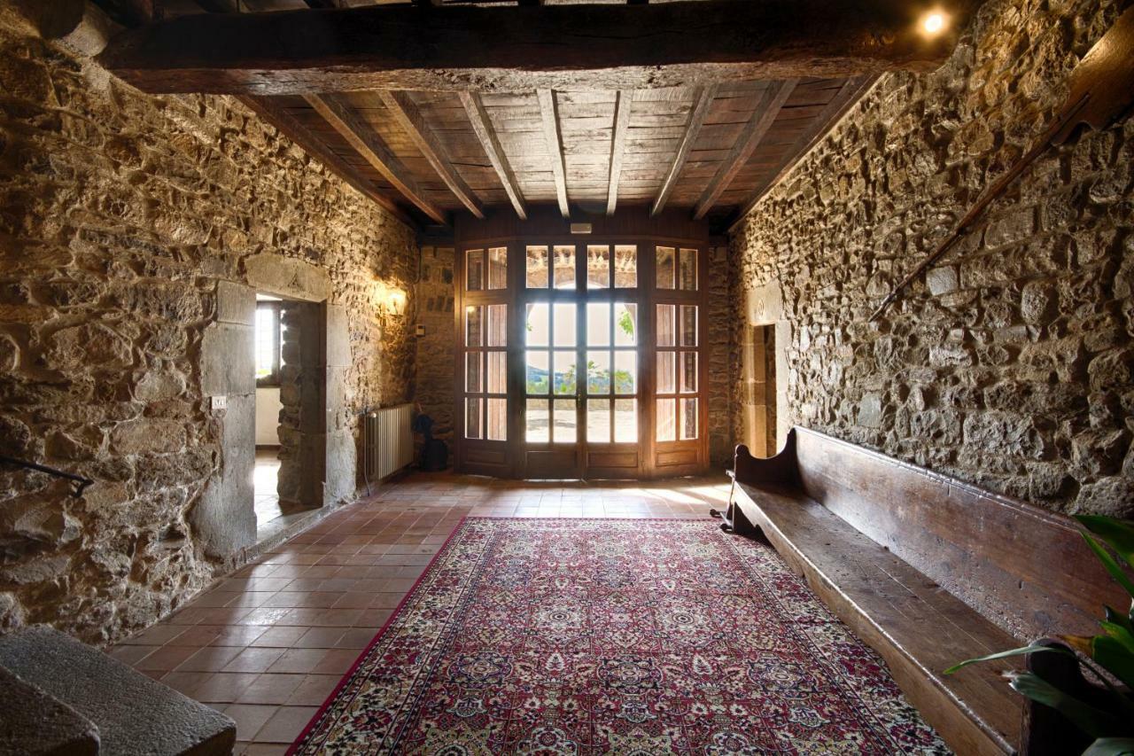 Casa rural Masia Pou Canet d'Adri